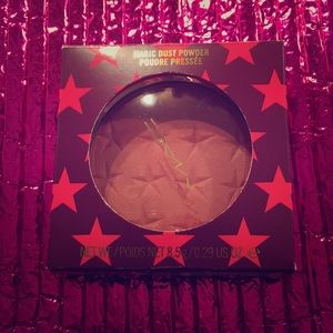 MAC Cosmetics powder